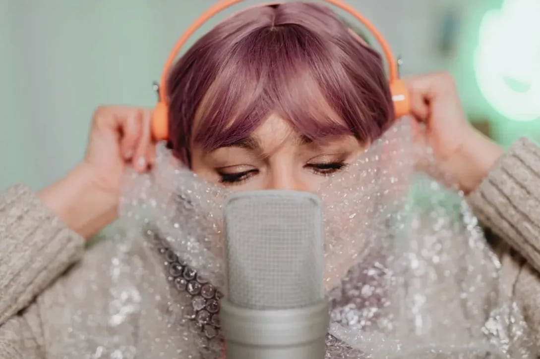 Voz Clara Studio 13